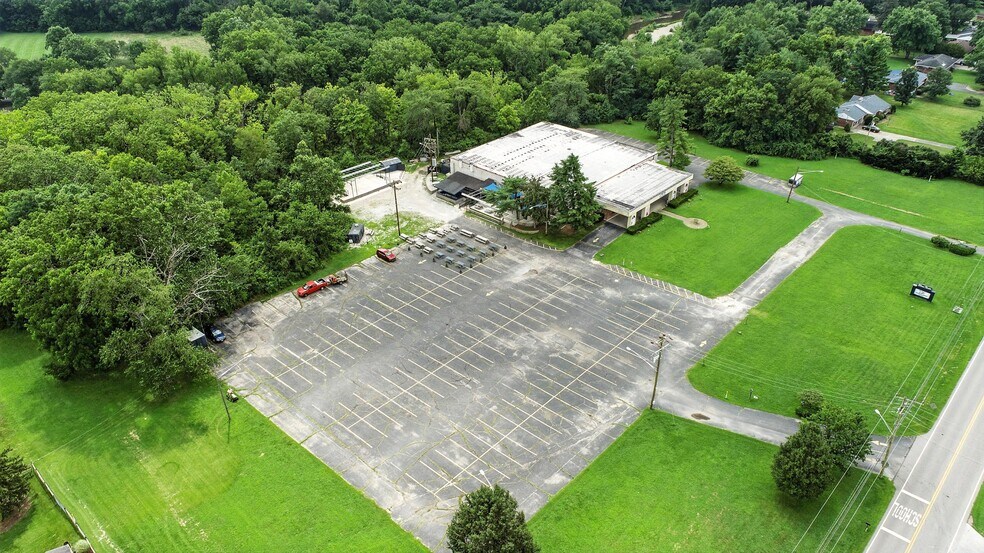 More Photos Of 9660 Dry Fork Rd, Harrison Bar For Sale