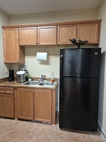 More Photos Of 5400 Laurel Springs Pky, Suwanee Office Residential For Lease