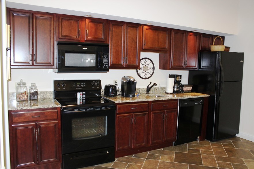 More Photos Of 9721 Cogdill Rd, Knoxville Office For Sale