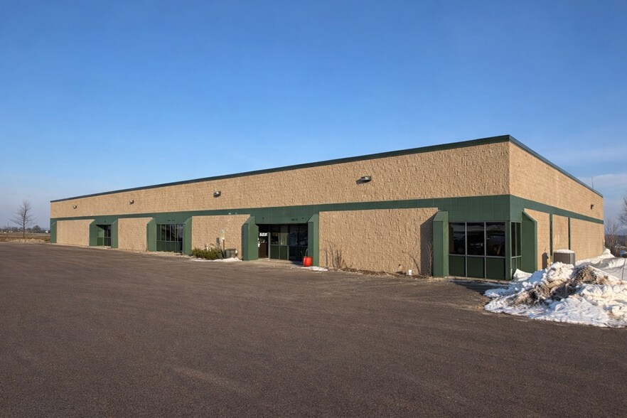 Primary Photo Of W222N615 Cheaney Rd, Waukesha Light Distribution For Lease
