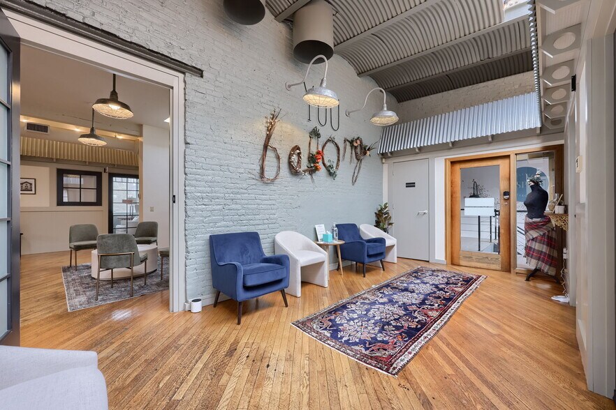 More Photos Of 226 N Arch St, Lancaster Loft Creative Space For Sale