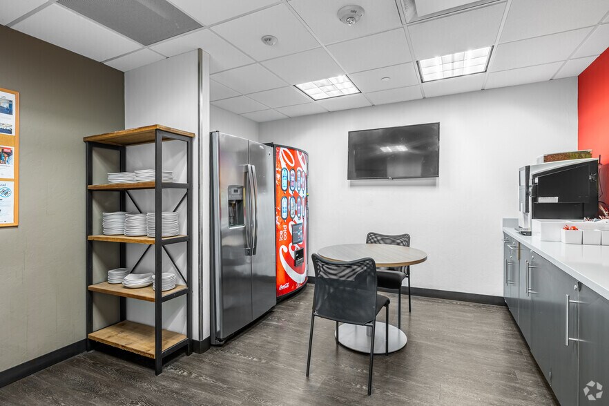 More Photos Of 101 Park Ave, Oklahoma City Coworking Space