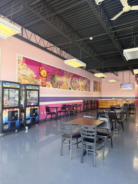 More Photos Of 1415-1451 E Wabash St, Frankfort Unknown For Lease