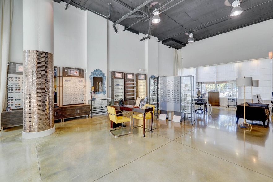 More Photos Of 2301 Wilton Dr, Wilton Manors Apartments For Sale