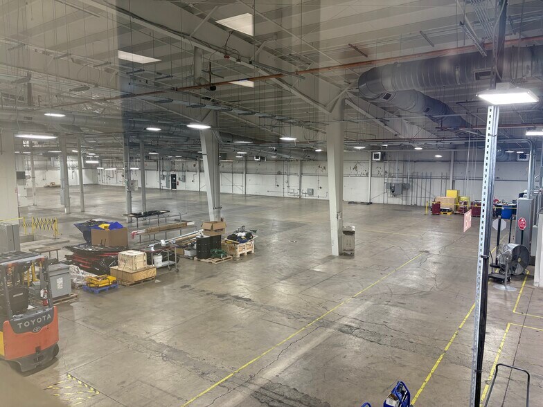 More Photos Of 42 Eighty Four Dr, Eighty Four Unknown For Lease