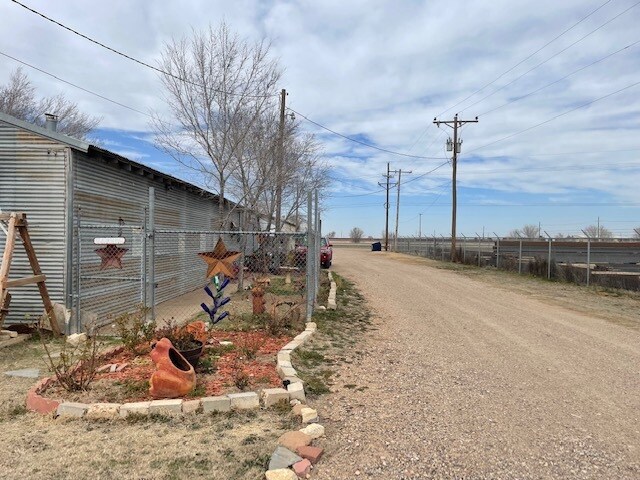 More Photos Of 5013 Clovis Hwy, Lubbock Warehouse For Sale