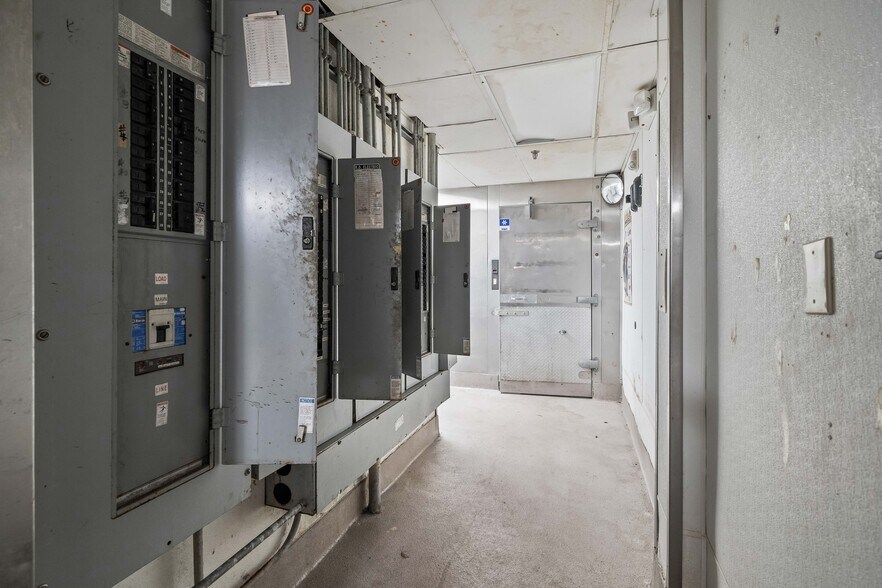 More Photos Of 4950 S Loop 289, Lubbock Restaurant For Lease