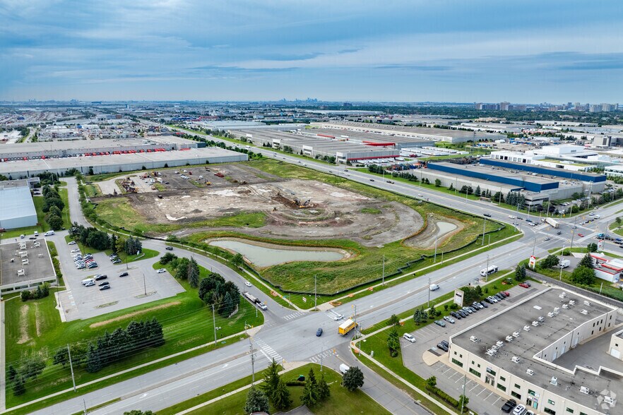 More Photos Of 9445 Airport Rd, Brampton Industrial For Lease