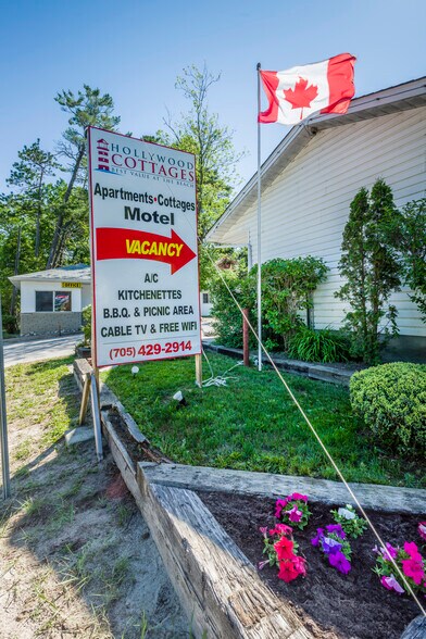 More Photos Of 169 Mosley St, Wasaga Beach Hotel For Sale