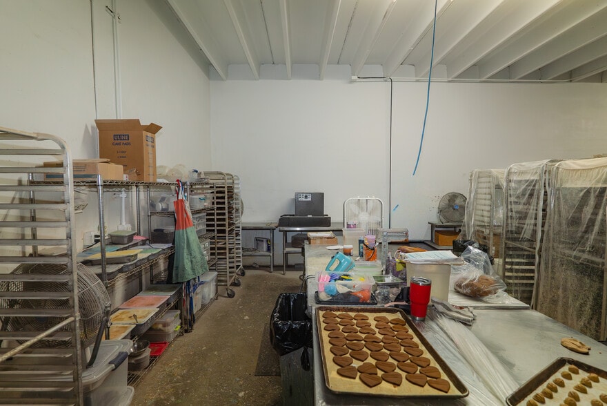More Photos Of 1785 NW 21st Ter, Miami Warehouse For Sale