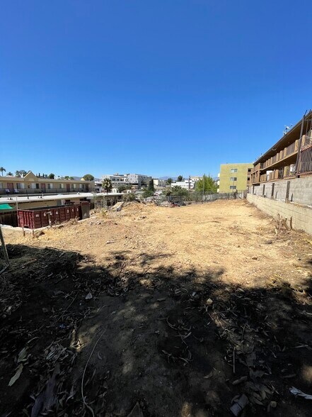 More Photos Of 2227 Valley St, Los Angeles Land For Sale