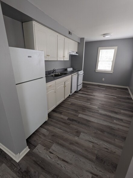 More Photos Of 3933 Warwick Blvd, Kansas City Apartments For Sale