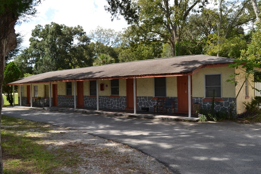 371 Broad St, Masaryktown, FL 34604 Apartments For Sale