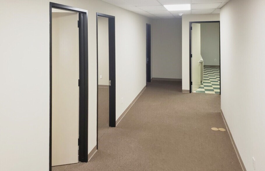 More Photos Of 5335 Brystone Dr, Houston Flex For Lease