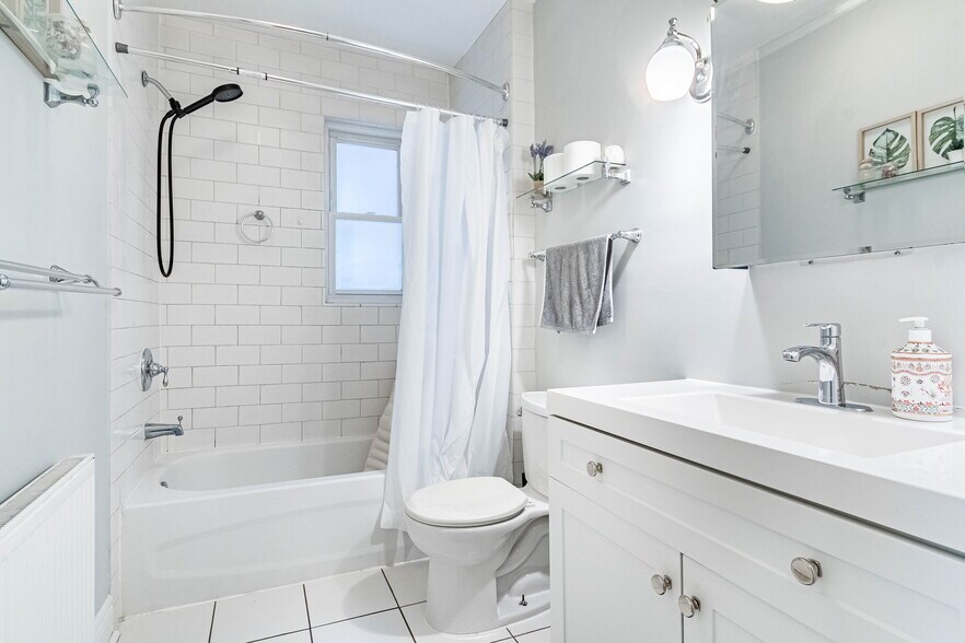 More Photos Of 14 Kilbarry Rd, Toronto Multifamily For Sale