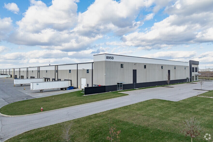 More Photos Of 8950 Smith's Mill Rd, New Albany Distribution For Lease