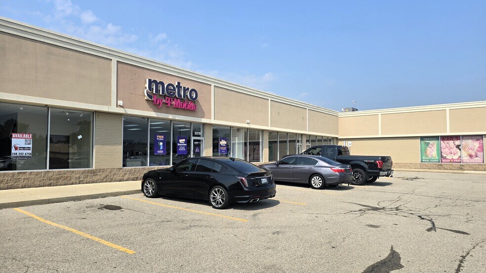 More Photos Of 31200-31350 Michigan Ave, Westland Unknown For Lease