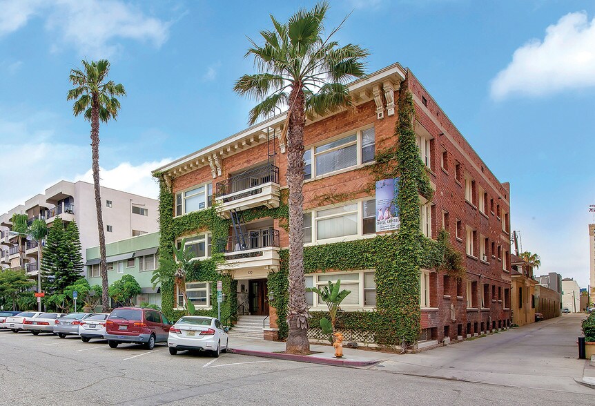 Primary Photo Of 330-332 Cedar Ave, Long Beach Apartments For Sale