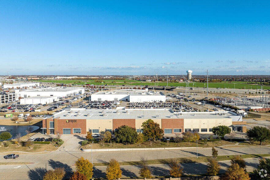 More Photos Of 6300 Communications Pky, Plano Flex For Lease