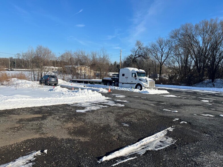 More Photos Of 832 Trexlertown Rd, Breinigsville Warehouse For Sale