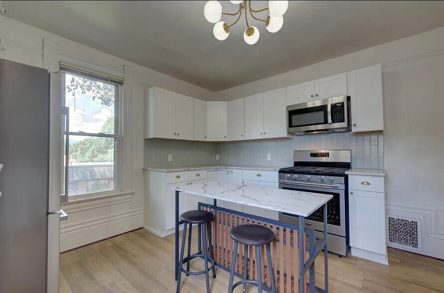 More Photos Of 930 N El Paso St, Colorado Springs Multifamily For Sale