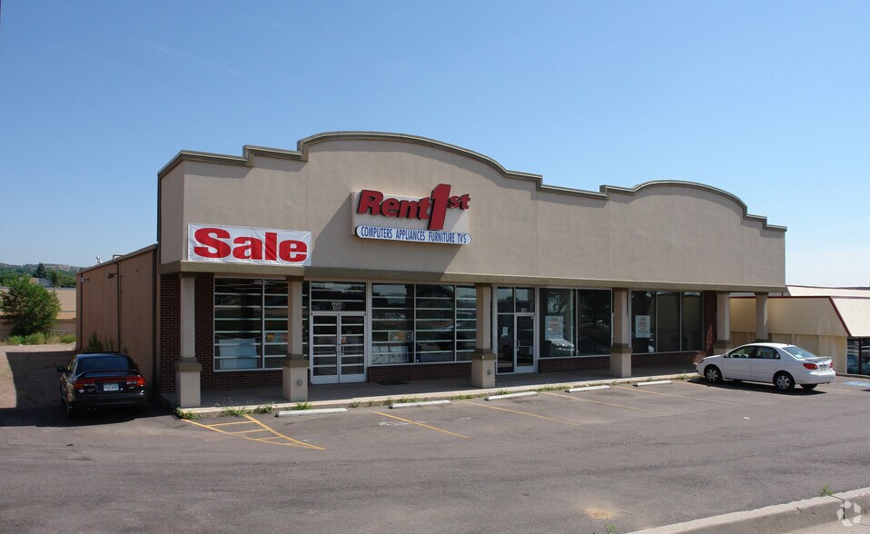 More Photos Of 3228 E Platte Ave, Colorado Springs Storefront For Sale