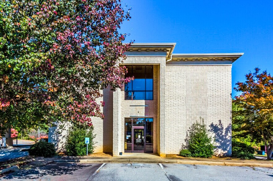 More Photos Of 202 Turner Dr, Reidsville Freestanding For Sale