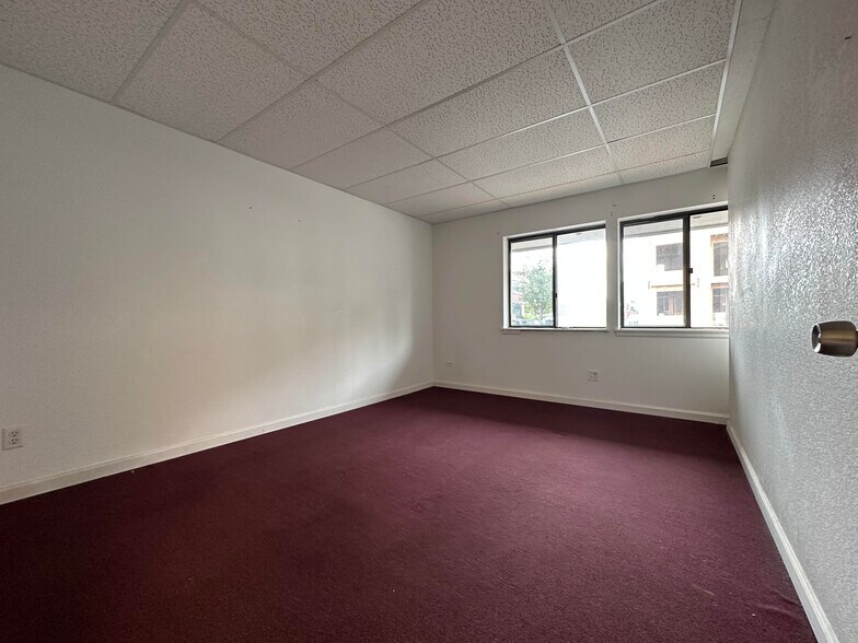 More Photos Of 8751 E Hampden Ave, Denver Medical For Sale