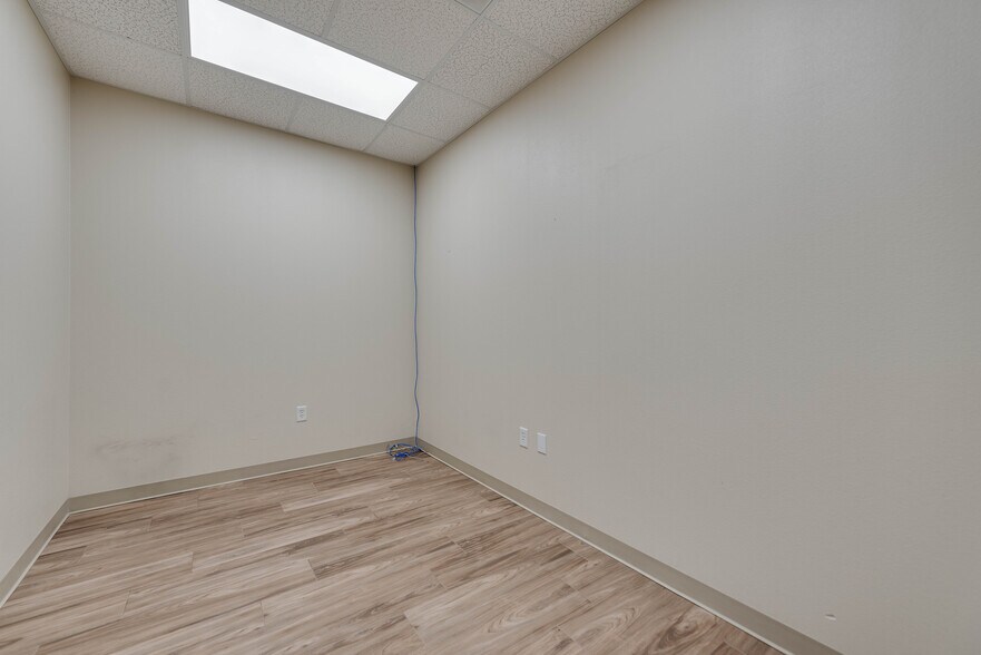 More Photos Of 3922 S County Road 1233, Midland Industrial For Lease