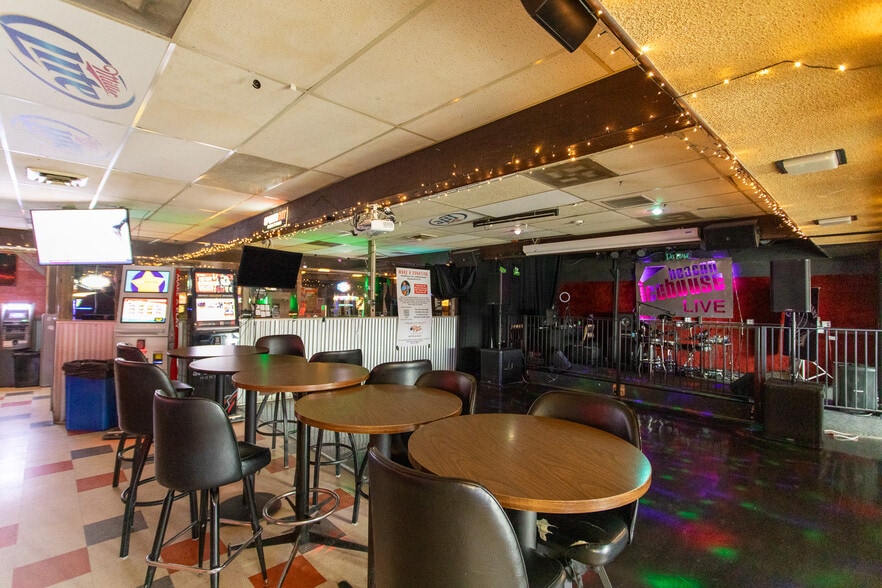 More Photos Of 1349 13th Ave SW, Great Falls Bar For Sale