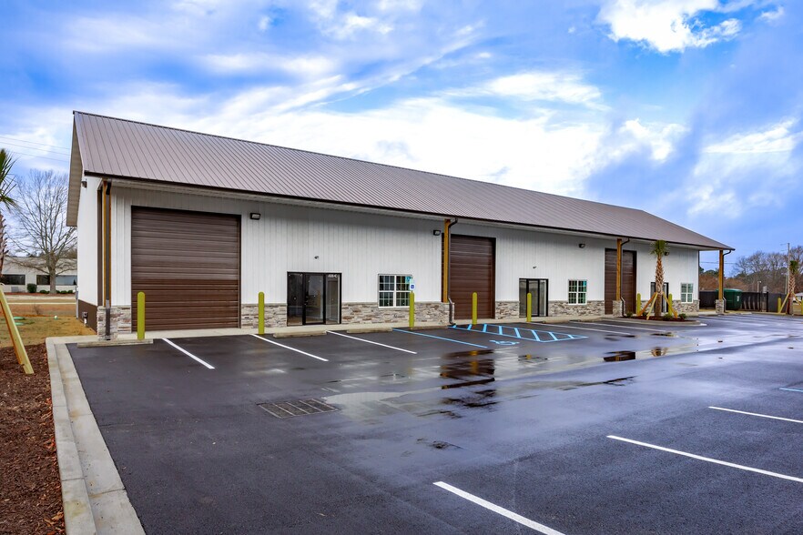 More Photos Of 118 Centerville Rd, Gilbert Light Distribution For Lease