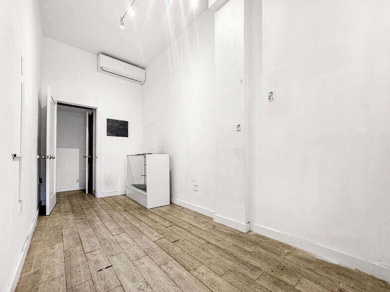 More Photos Of 936 Atlantic Ave, Brooklyn Storefront Retail Residential For Lease