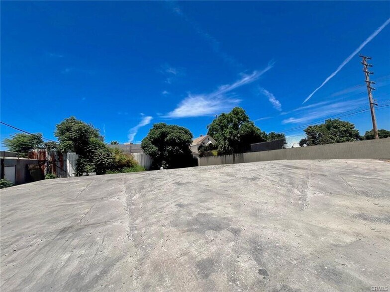 More Photos Of 161-163 S Hamilton Blvd, Pomona Auto Salvage Facility For Sale