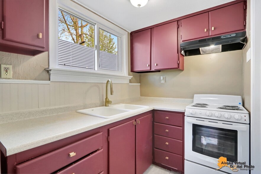 More Photos Of 1335 Hyder St, Anchorage Apartments For Sale