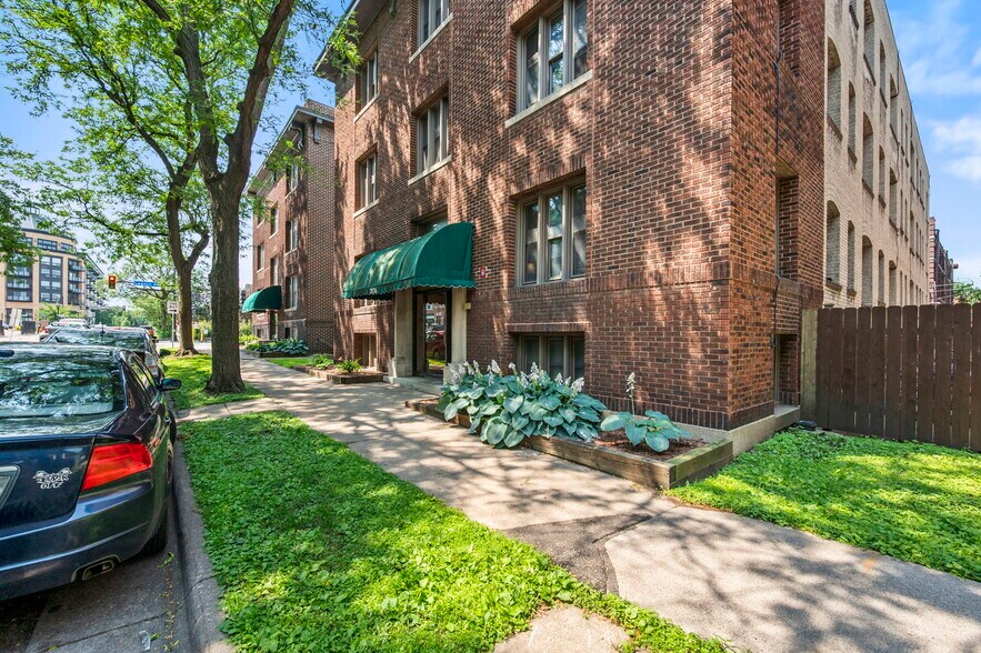 More Photos Of , Minneapolis Multifamily For Sale
