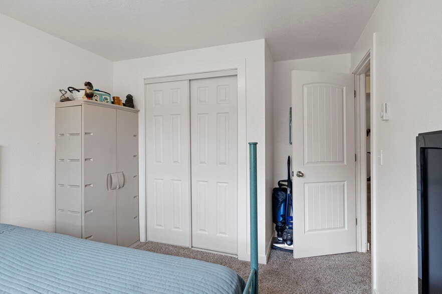 More Photos Of 805-875 Gerth Ave NW, Salem Apartments For Sale