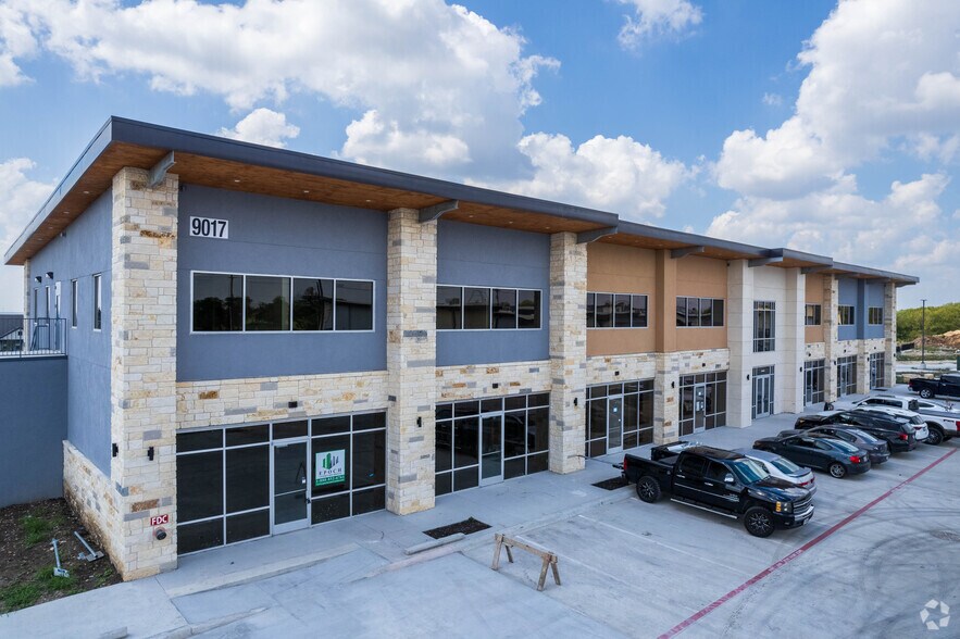 More Photos Of 9017 W State Highway 29, Liberty Hill Office For Lease