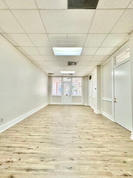 More Photos Of 717 Dolorosa St, San Antonio Office For Lease