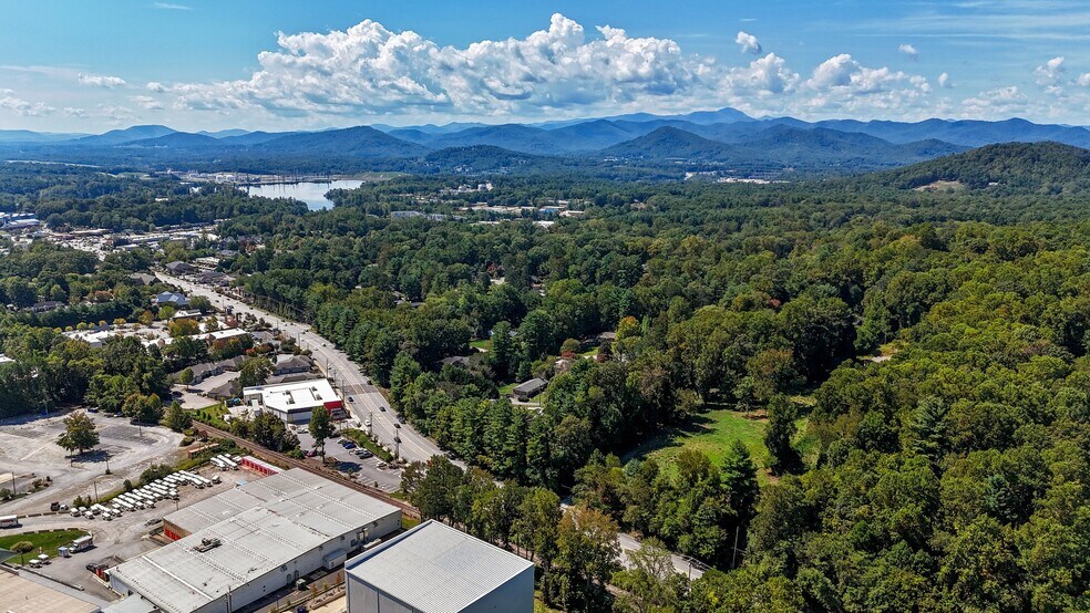 More Photos Of 1945 Hendersonville Rd, Asheville Land For Sale