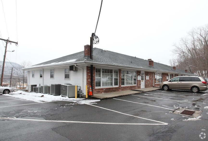 More Photos Of 270 Amity Rd, Woodbridge Office For Lease