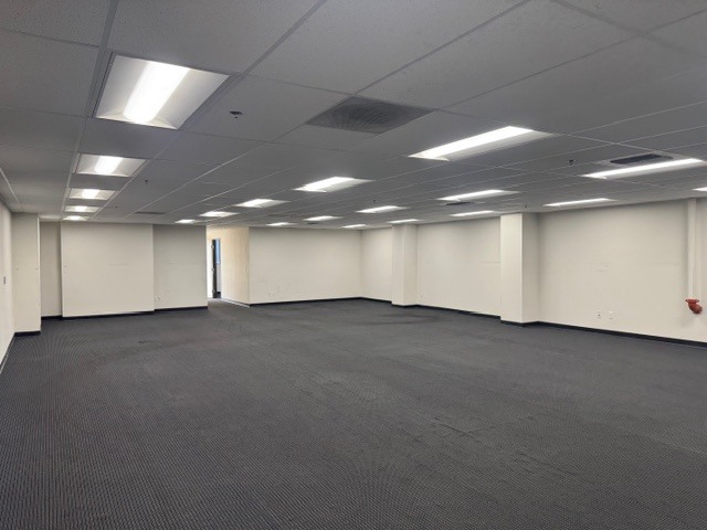 More Photos Of 4625 Wible Rd, Bakersfield Auto Dealership For Lease