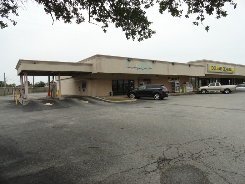 More Photos Of 2411-2421 69th St, Galveston Storefront For Lease