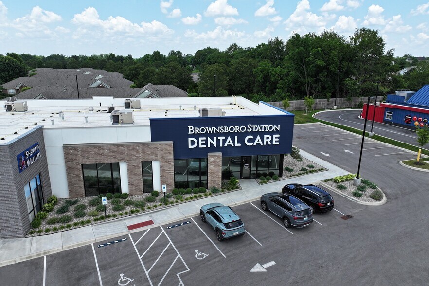 More Photos Of 9903 Brownsboro Rd, Louisville General Retail For Sale