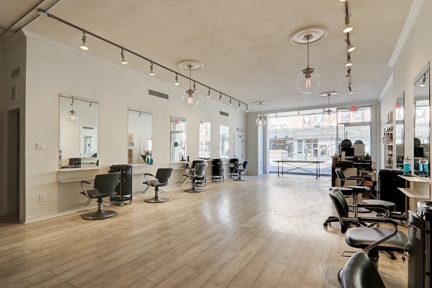 More Photos Of 715-717 Queen St E, Toronto Storefront Retail Office For Lease