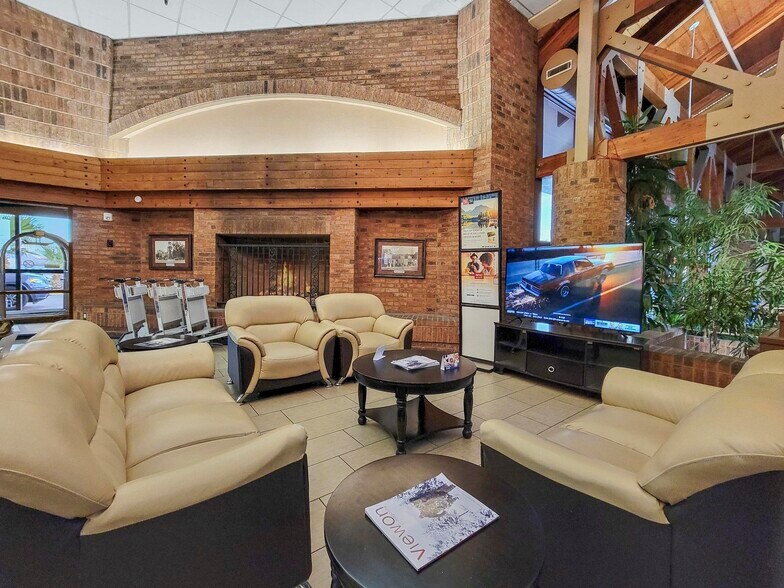 More Photos Of 850 S Bluff St, Saint George Hotel For Sale