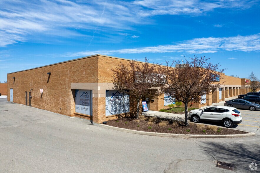 More Photos Of 3495 Laird Rd, Mississauga Light Distribution For Lease