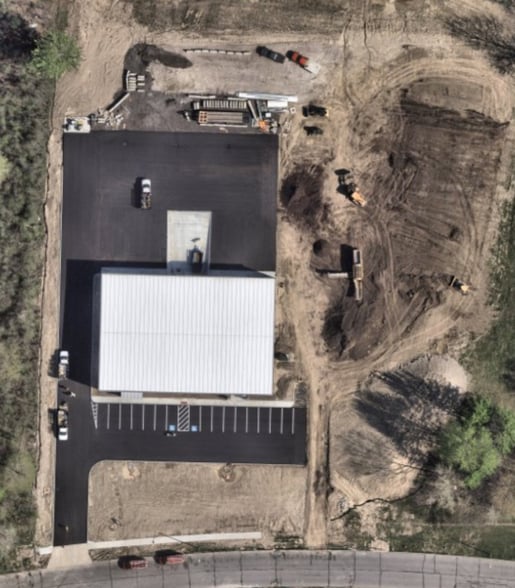 More Photos Of 31364 Industrial Pkwy, North Olmsted Warehouse For Lease