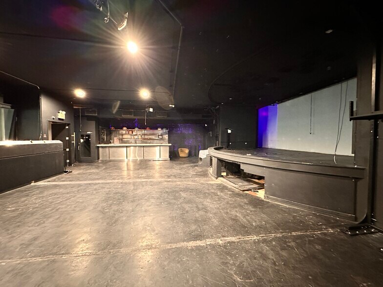 More Photos Of 361 Metropolitan Ave, Brooklyn General Retail For Lease
