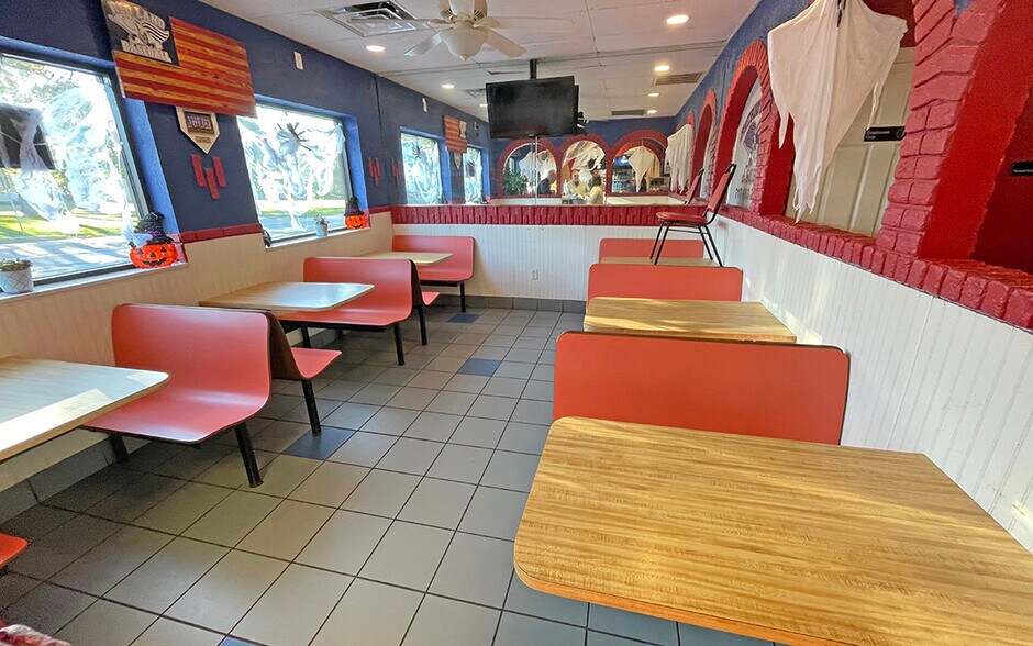 More Photos Of 601 Old York Rd, Etters Freestanding For Sale