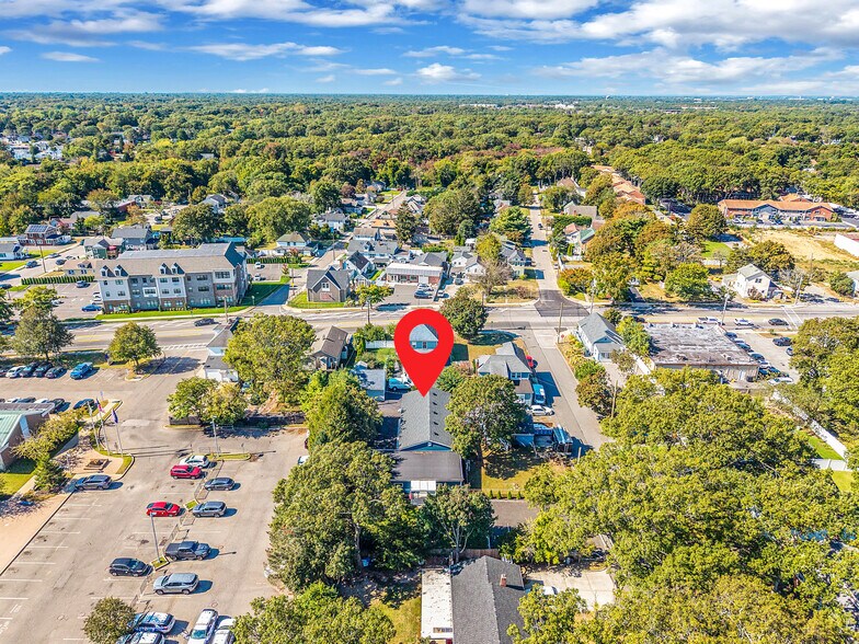 More Photos Of 14-18 Third E Ldl St, Patchogue Flex For Sale